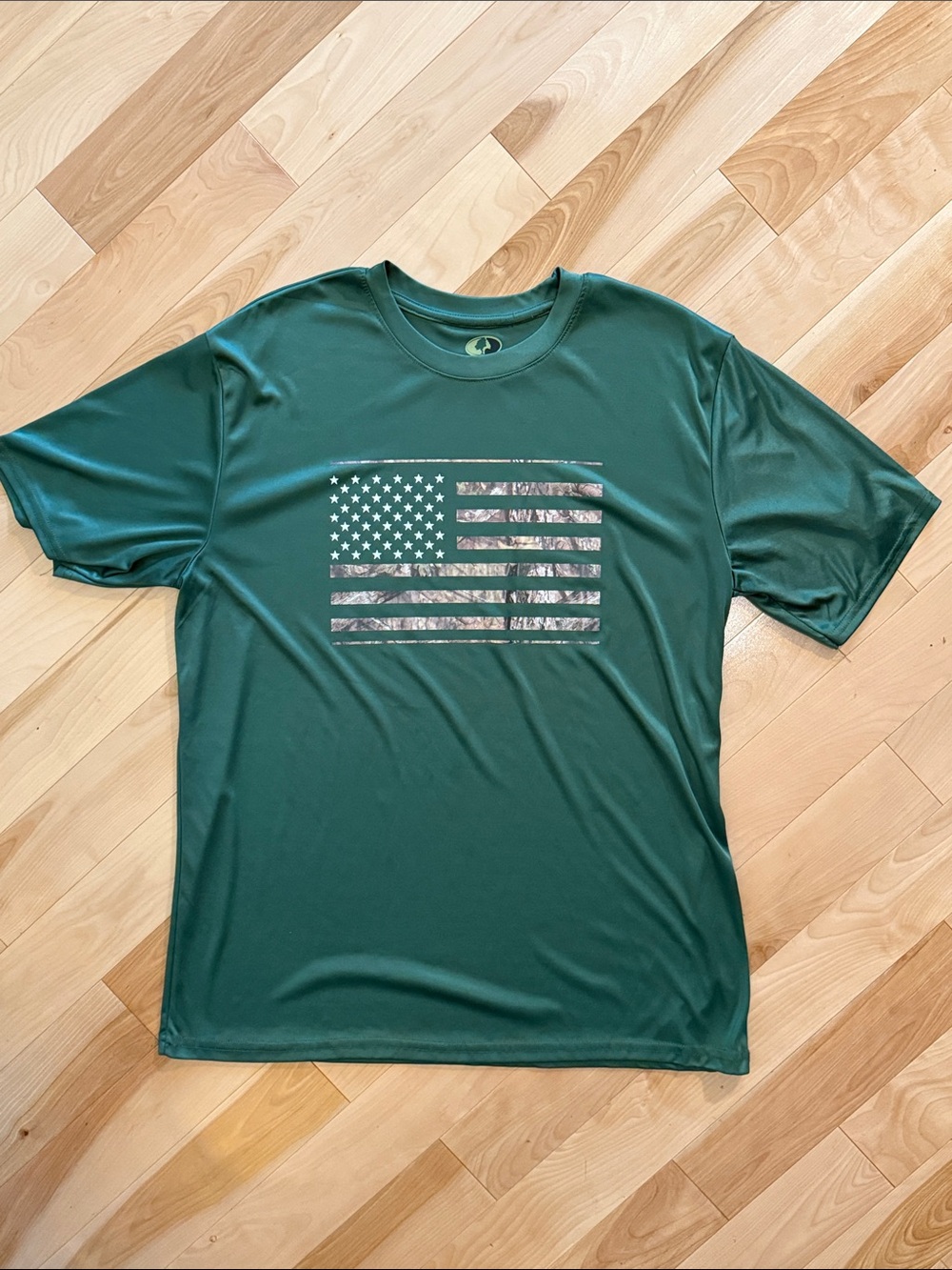 Performance mossy Oak Green Mens T-Shirt with Camo American Flag L new